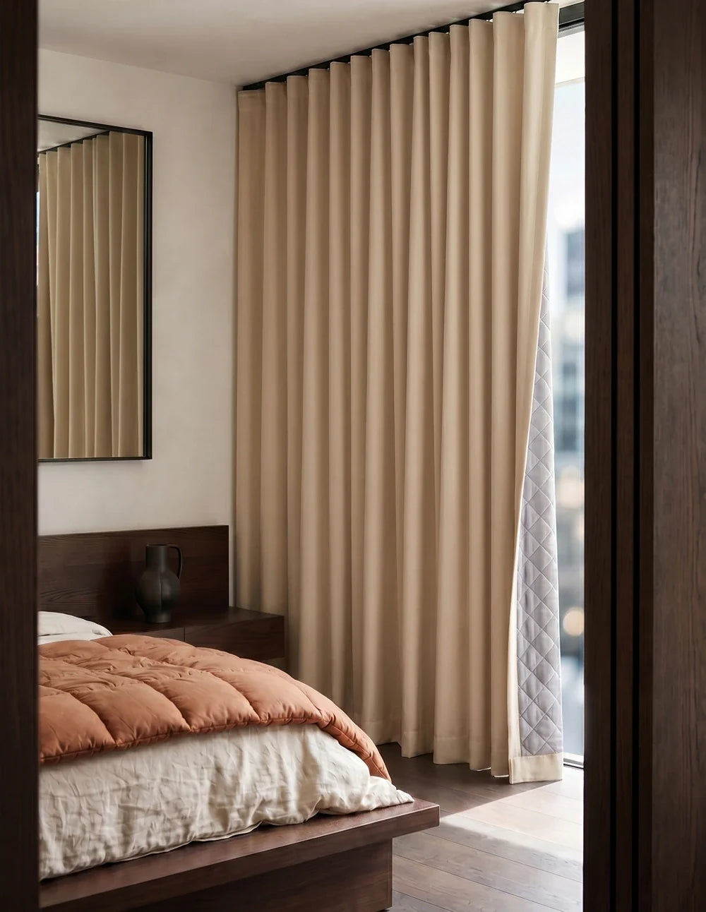 Un rideau devant un radiateur : erreur ou pas ?