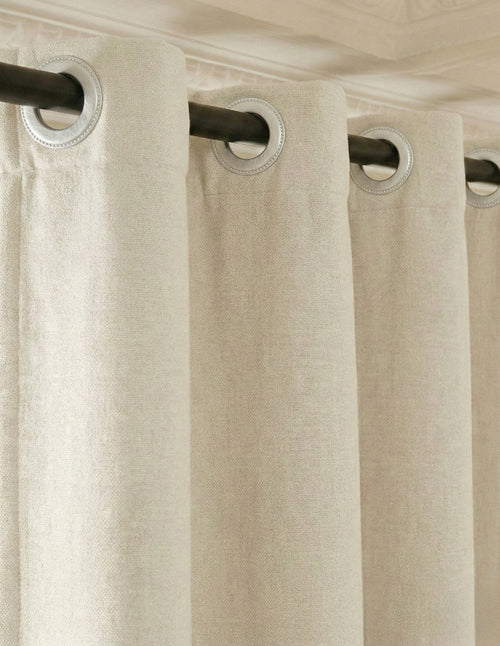 Rideau Blanc cassé sur mesure occultant thermique phonique Kurtens — collection Sérénité - Photographie Oeillets